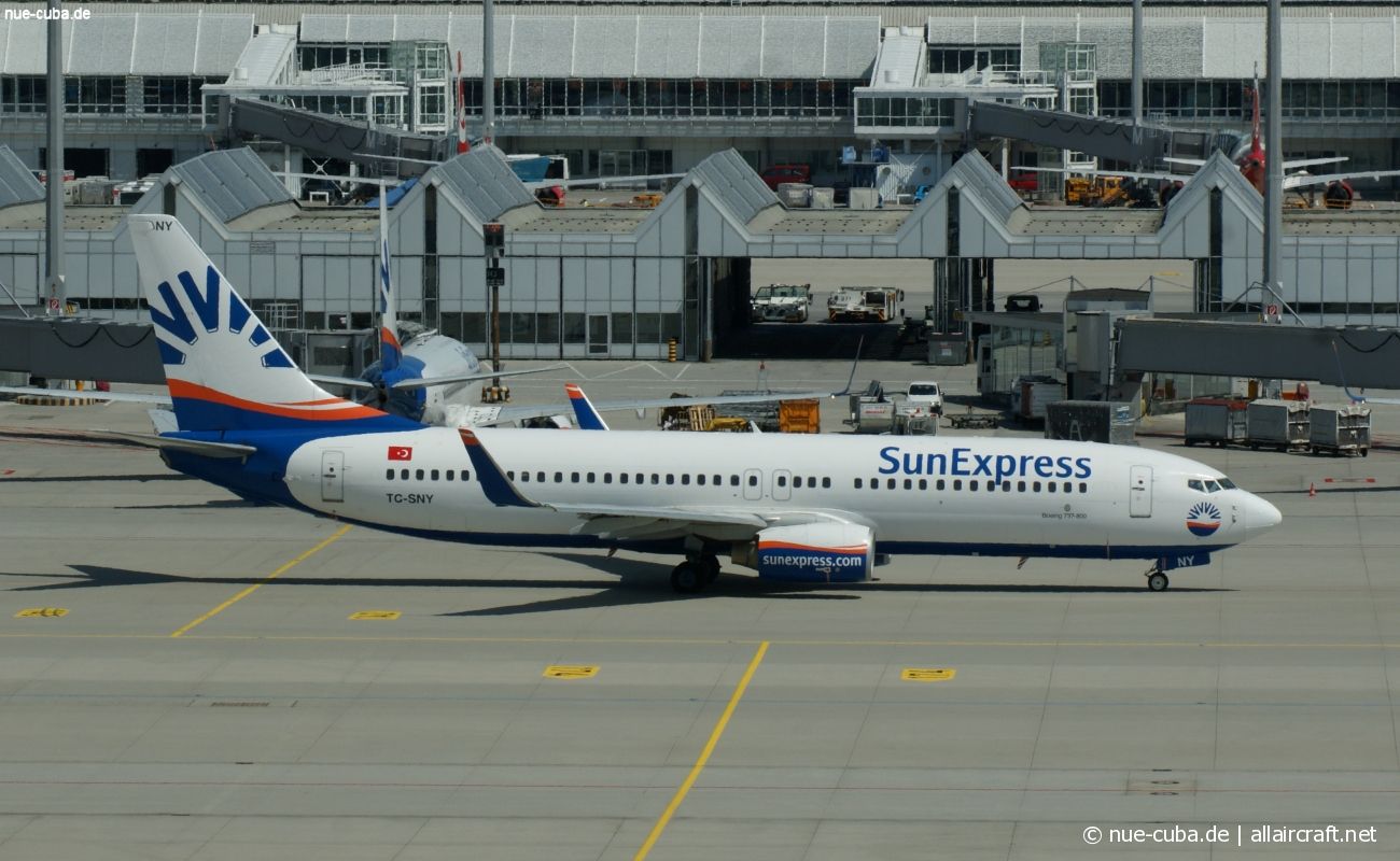 TC-SNY (27981) 1997 Boeing 737-8K5(WL)