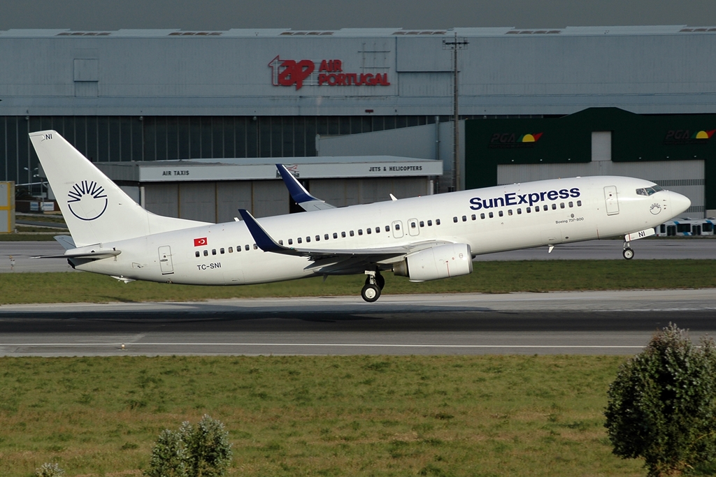 TC-SNI (29671) 2005 Boeing 737-8FH(WL)