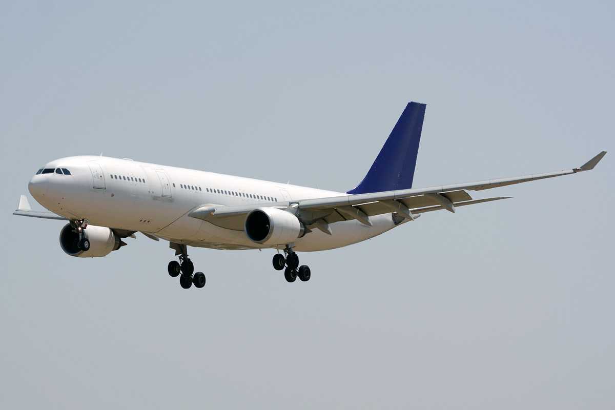 CS-TQP  (211) 1998 Airbus A330-202