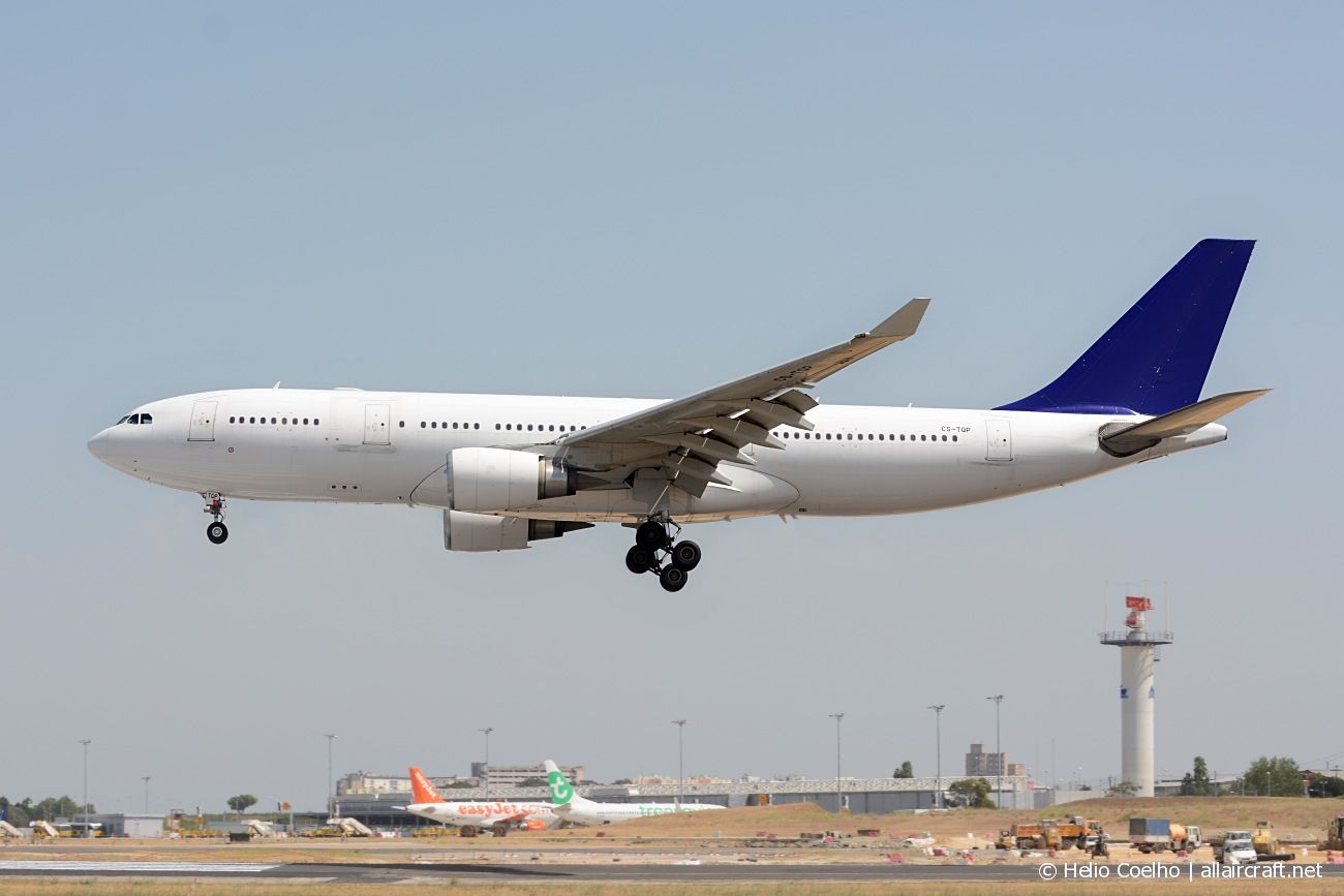 CS-TQP (211) 1998 Airbus A330-202