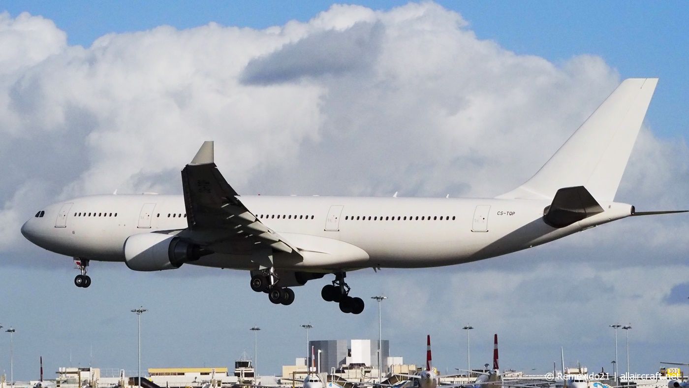 CS-TQP  (211) 1998 Airbus A330-202