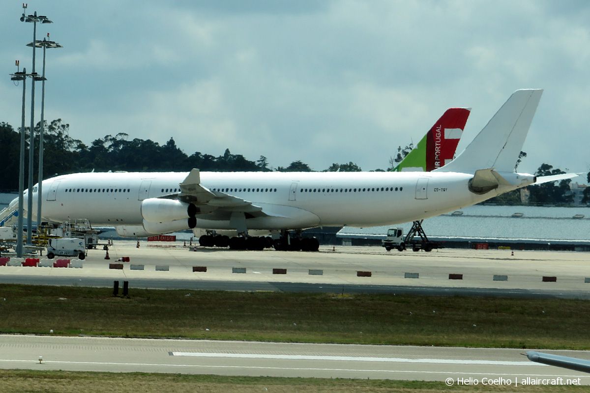 CS-TQY (190) 1997 Airbus A340-313
