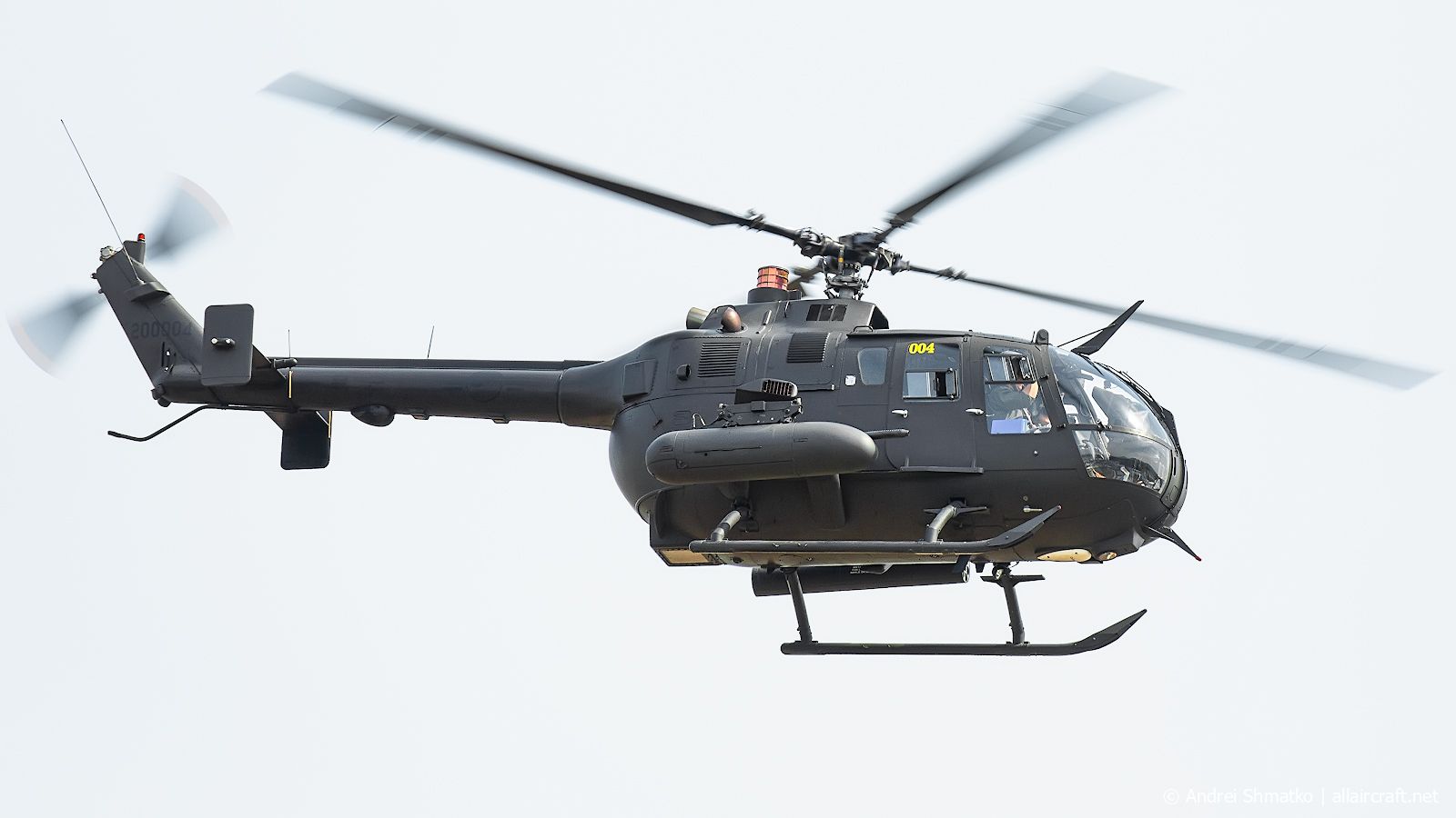 200004 MBB Bo105CBS-5