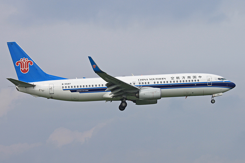 B-5597 · Boeing 737-81B · (NRT / RJAA)