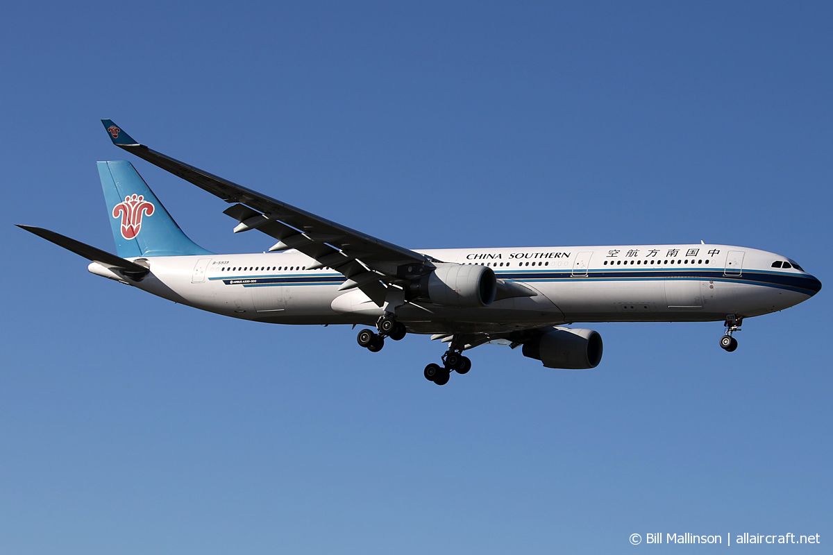 B-5939 (1494) 2013 Airbus A330-323