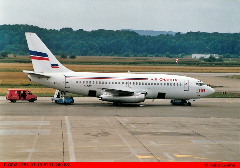 F-GEXI (cn 22406) Boeing 737-2L9Adv
