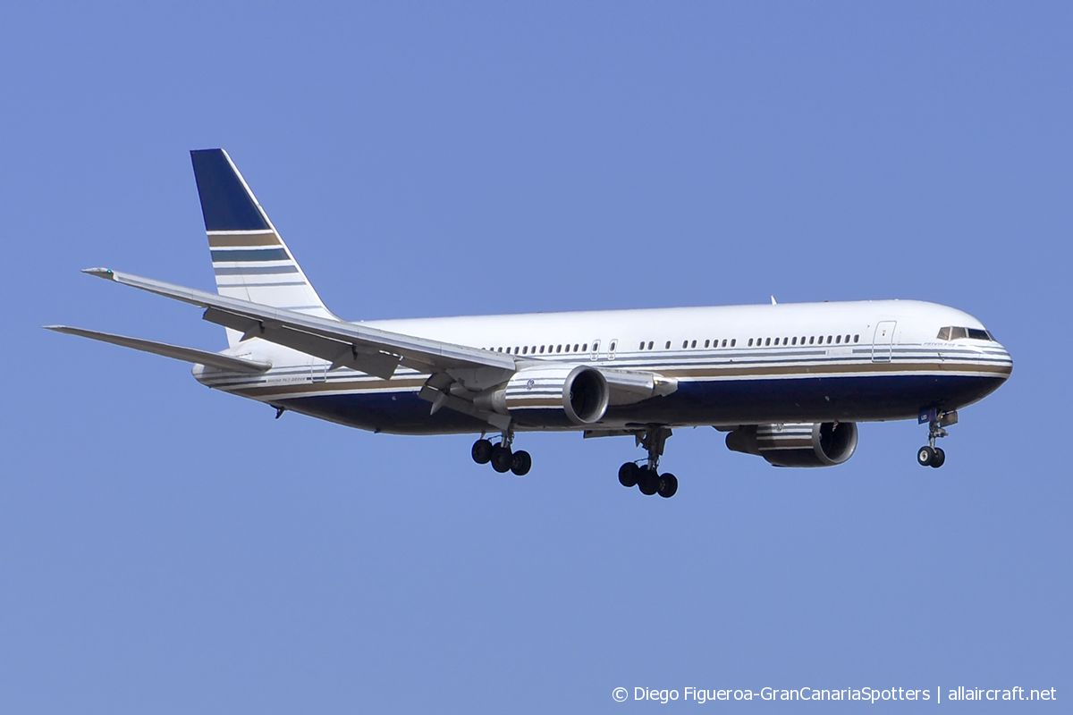 EC-LZO (27902) 1995 Boeing 767-35D(ER)