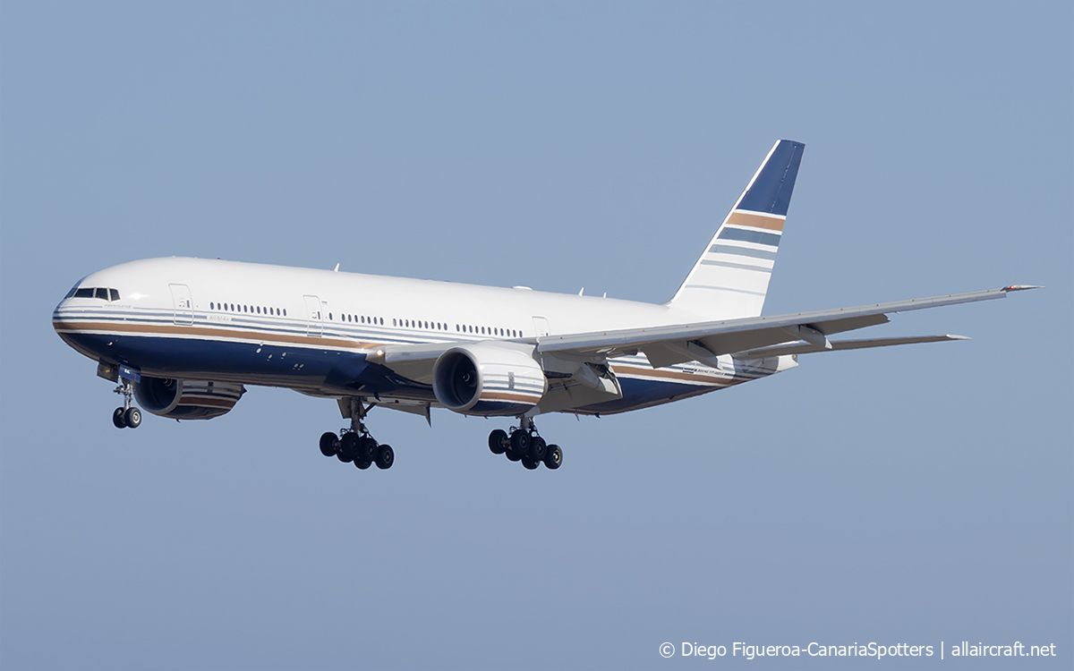EC-OJL (34377) 2006 Boeing 777-219(ER)