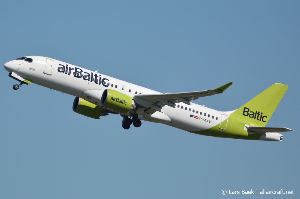 YL-AAV (55071) 2019 Airbus A220-300