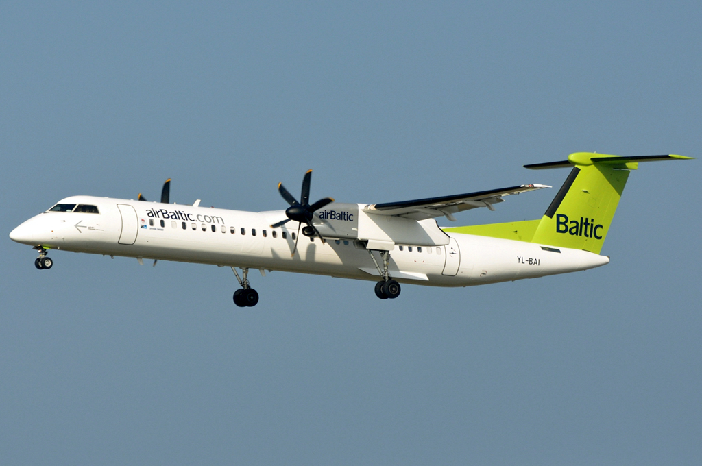 YL-BAI (cn 04302) Dash 8-Q402