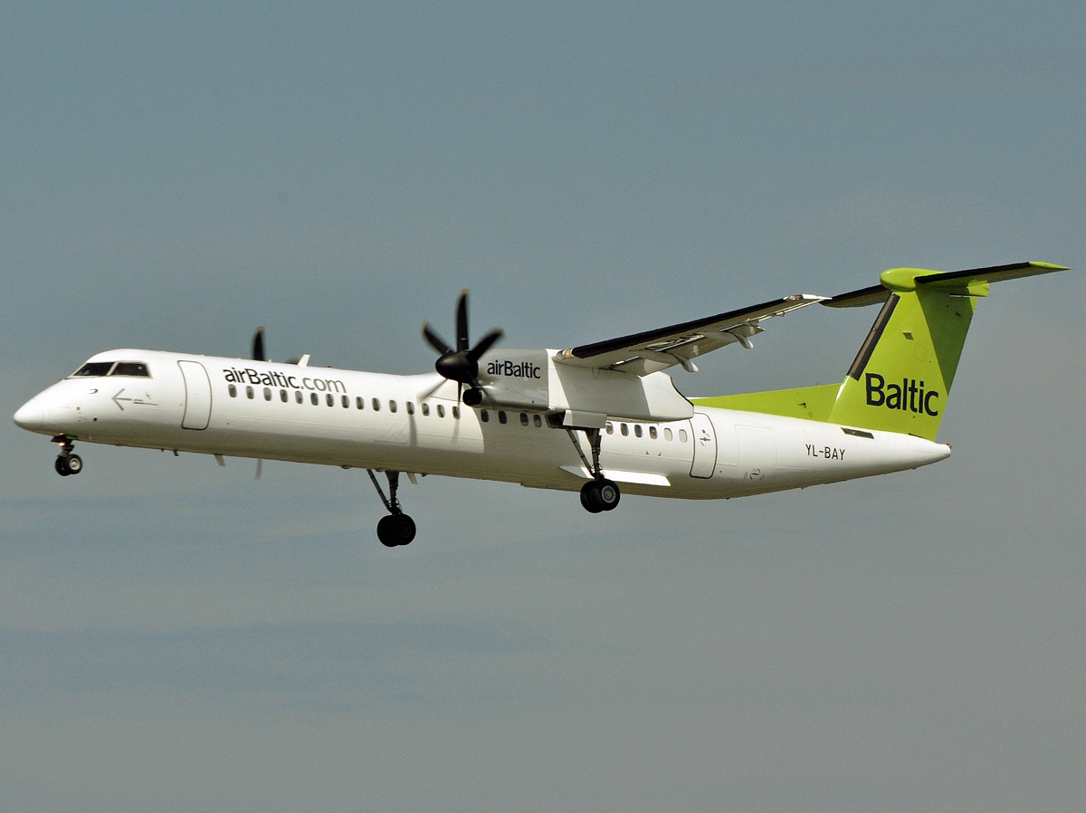 YL-BAY · Bombardier Dash 8-Q402 · (CPH / EKCH)