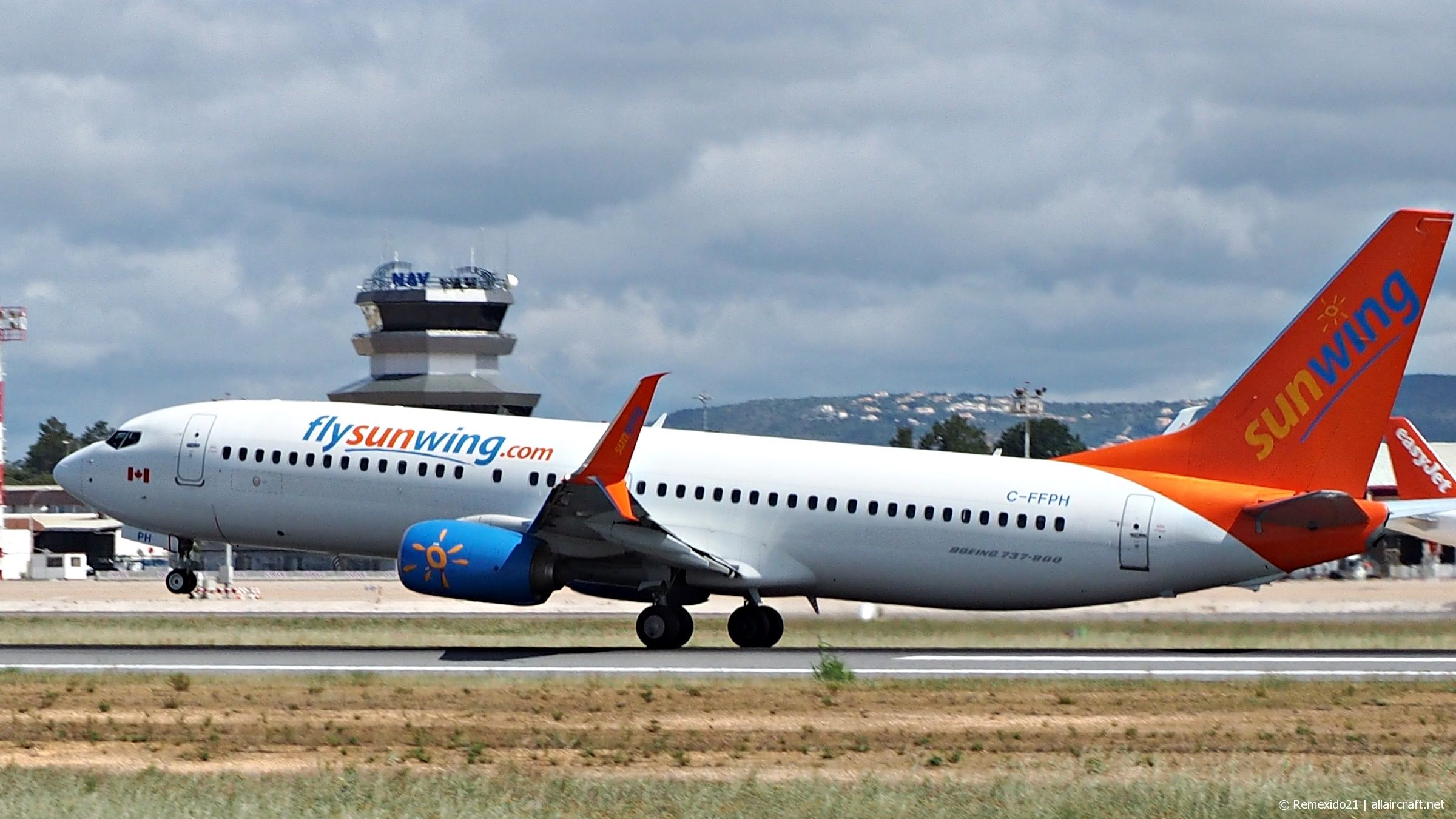 C-FFPH (39440) 2014 Boeing 737-81D(WL)