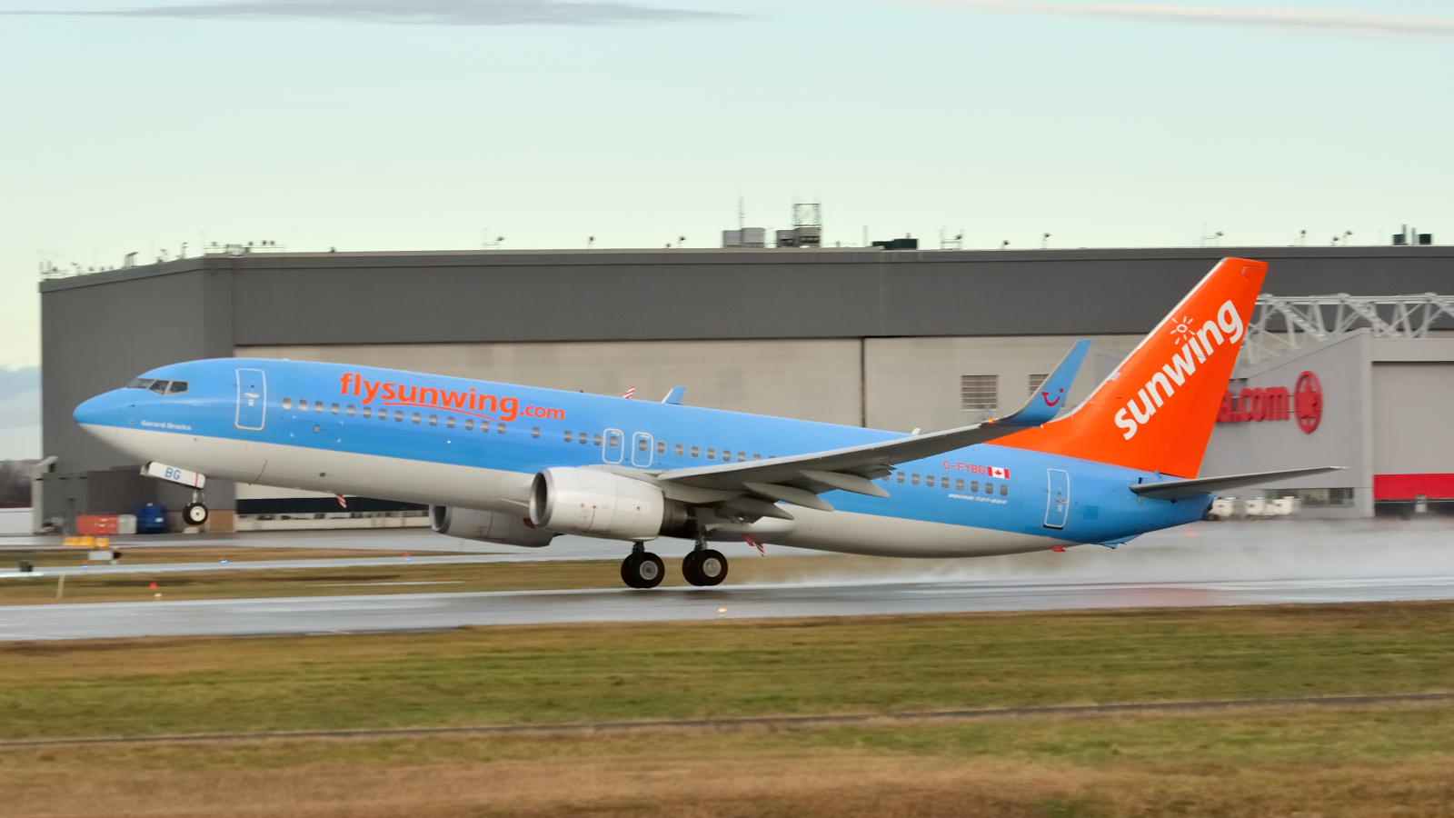 C-FYBG, (cn 35142), Boeing 737-8K5