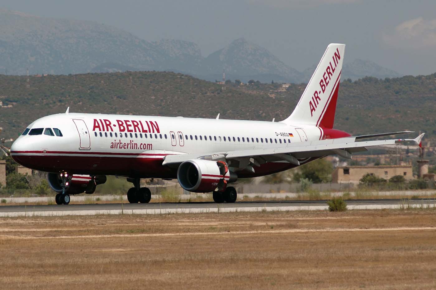 D-ABDQ · Airbus A320-214 · (PMI / LEPA / LESJ)