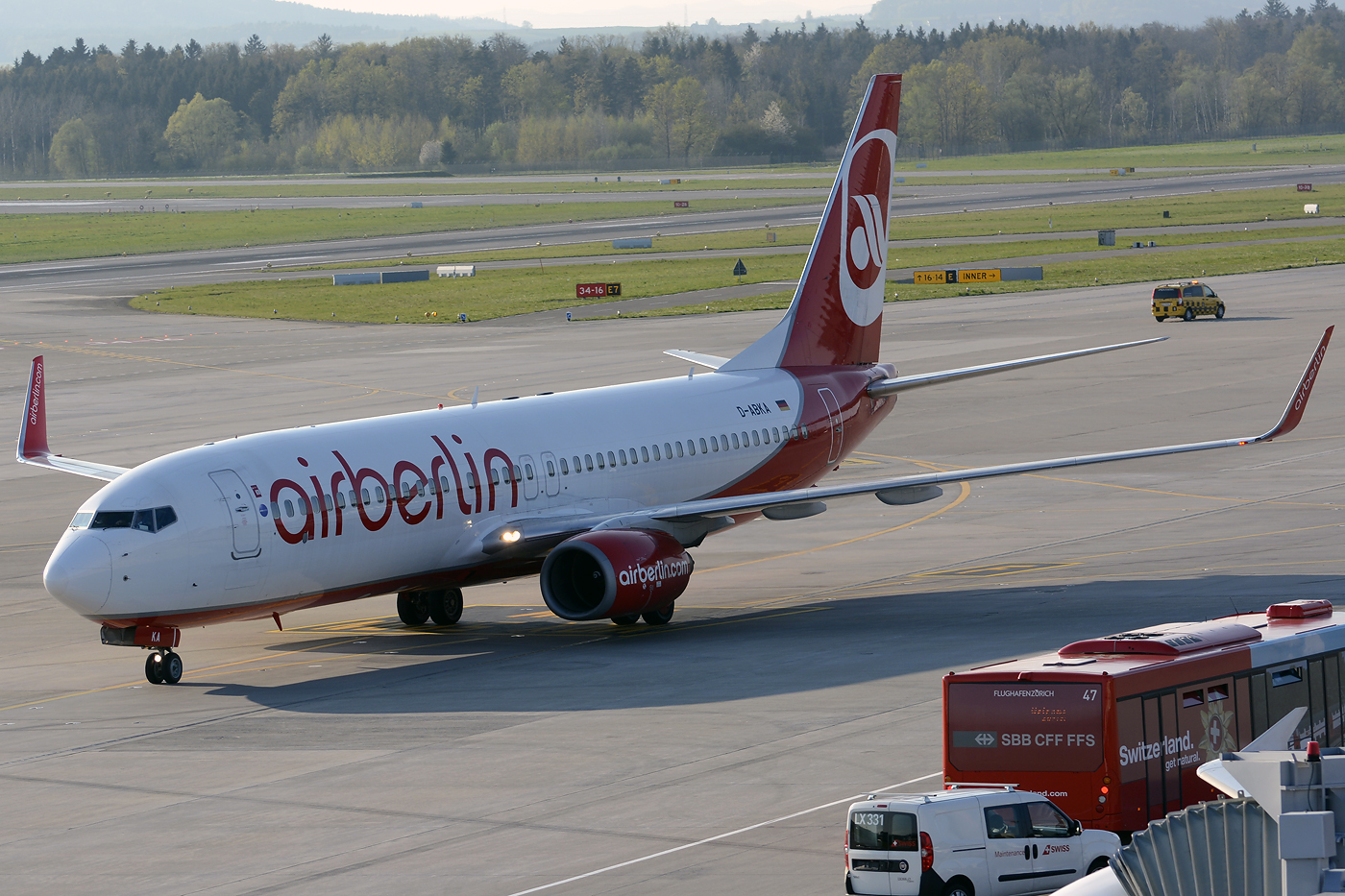 D-ABKA (29329) 1999 Boeing 737-82R WL