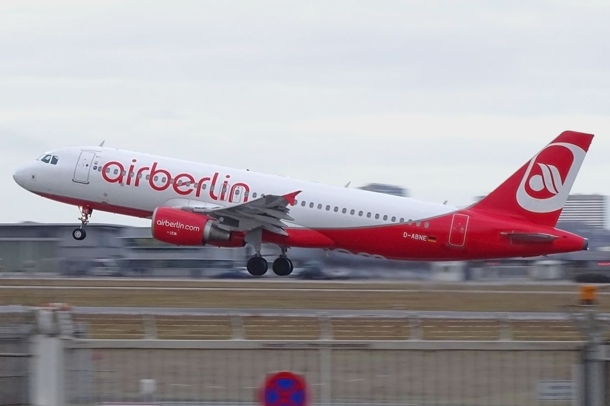 D-ABNE (2003) 2003 Airbus A320-214