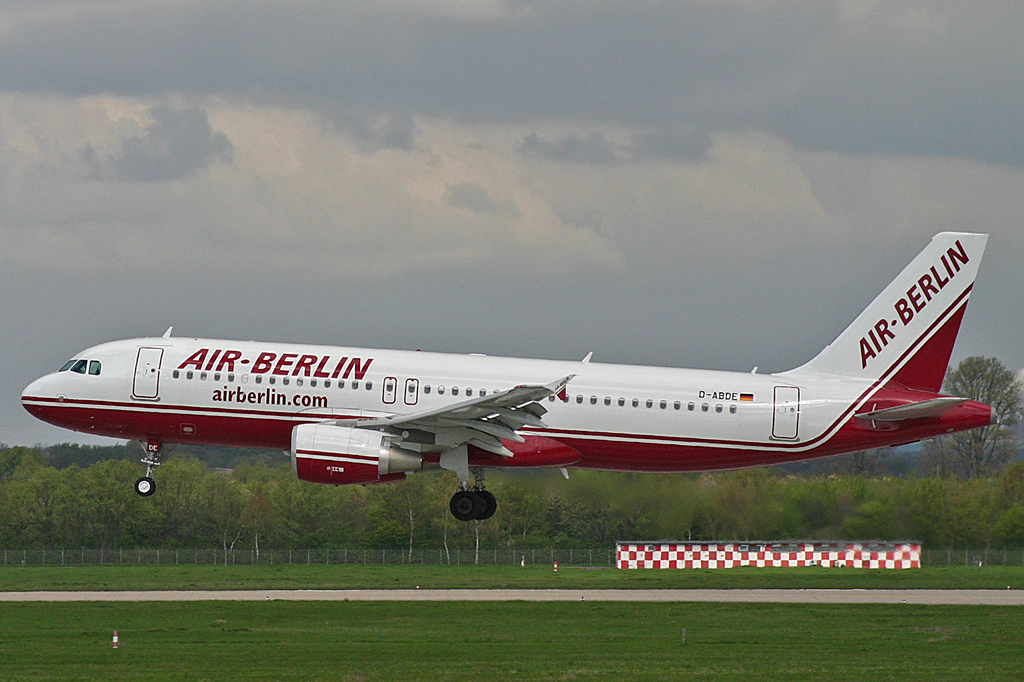 D-ABDE (2696) 2006 Airbus A320-214