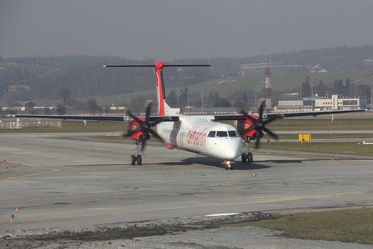 D-ABQH (cn 4256) Dash 8-Q402
