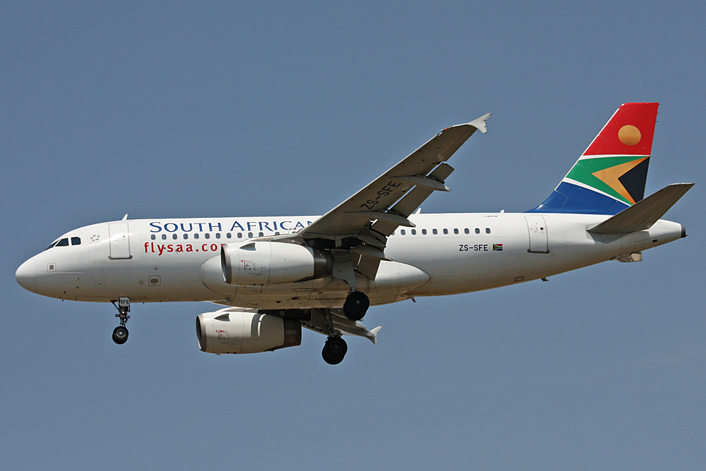 ZS-SFE · Airbus A319-131 · (JNB / FAOR)