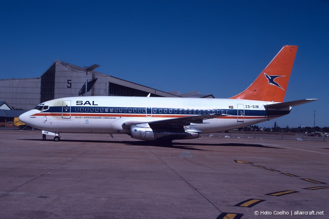 ZS-SIM (22828) 1982 Boeing 737-244(A)