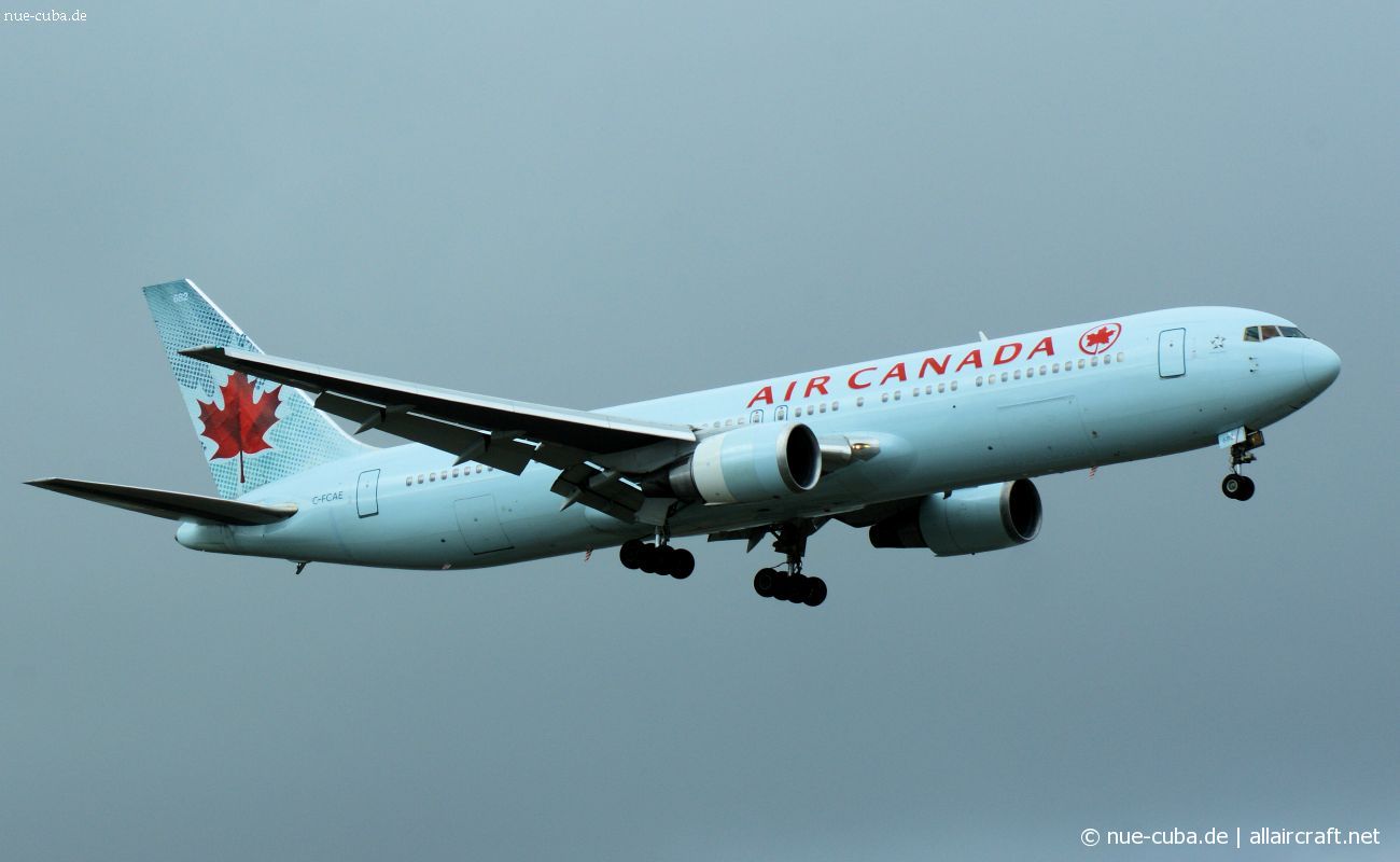 C-FCAE (cn 24083) Boeing 767-375ER
