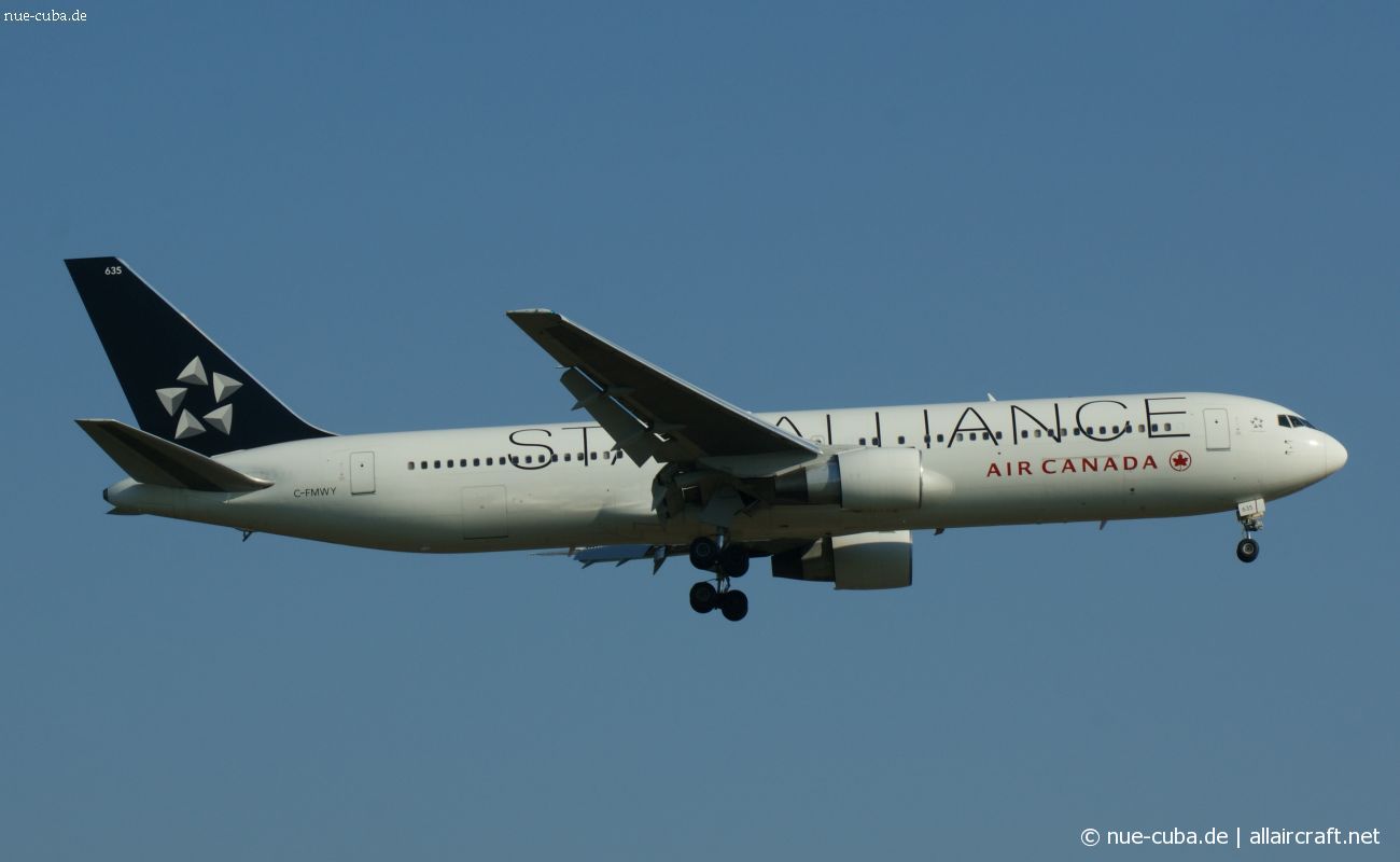 C-FMWY (cn 25587) Boeing 767-333ER