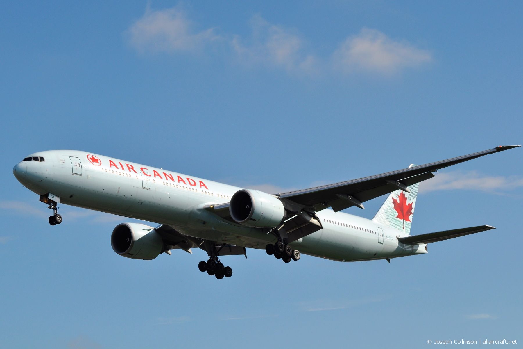 C-FITL (35256) 2007 Boeing 777-333(ER)