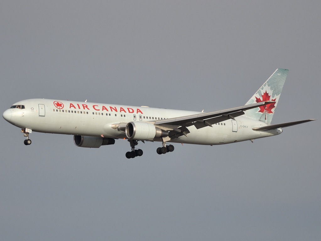 C-GHLV (30852) 2001 Boeing 767-36N(ER)