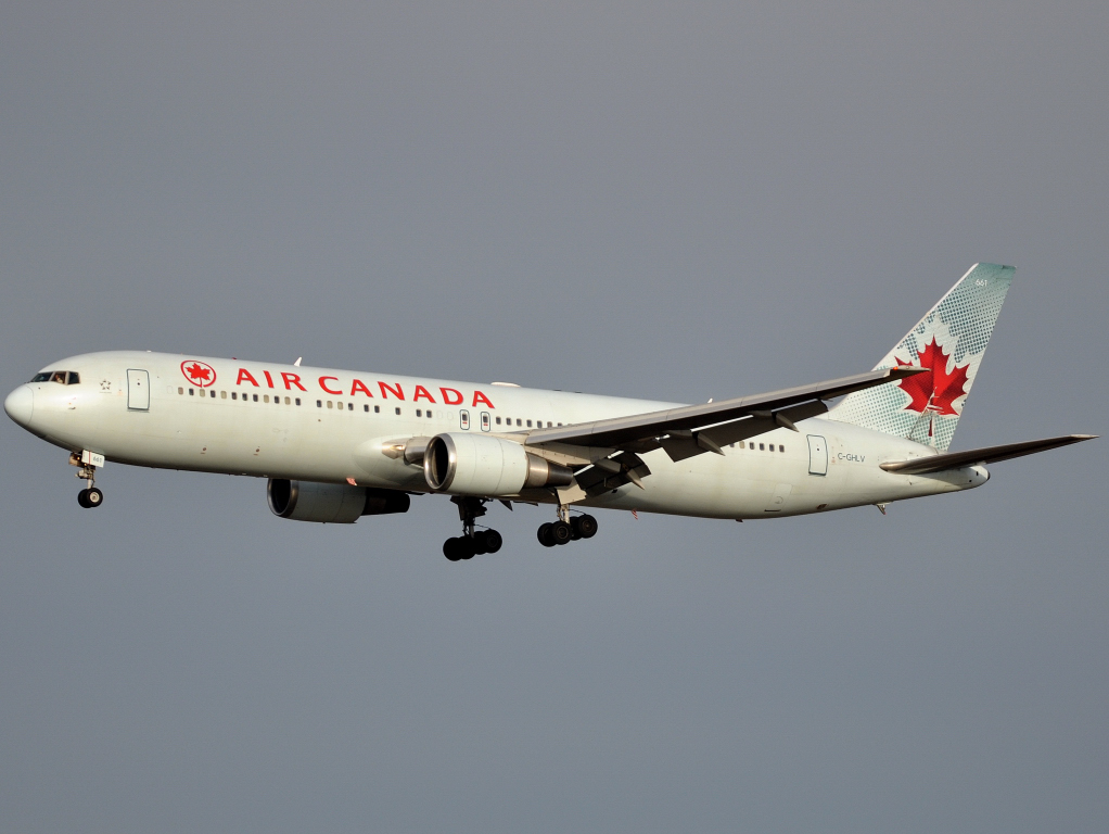 C-GHLV (30852) 2001 Boeing 767-36N(ER)