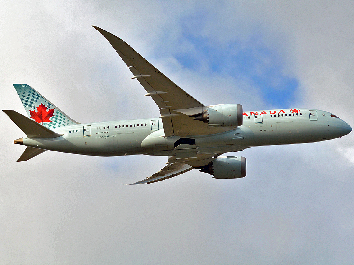 C-GHPT (cn 35258) Boeing 787-8