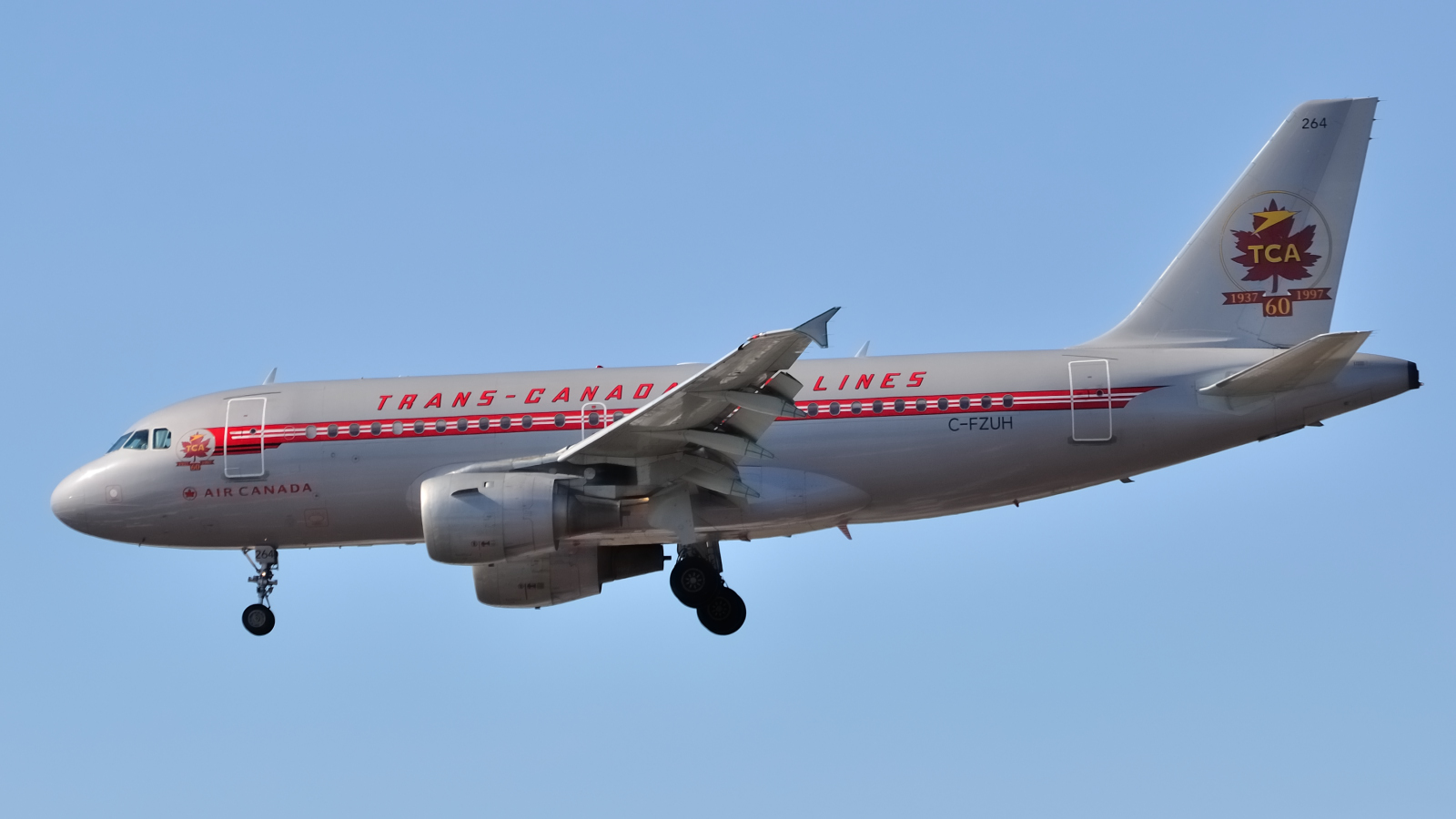 C-FZUH (cn 0711) Airbus A319-114