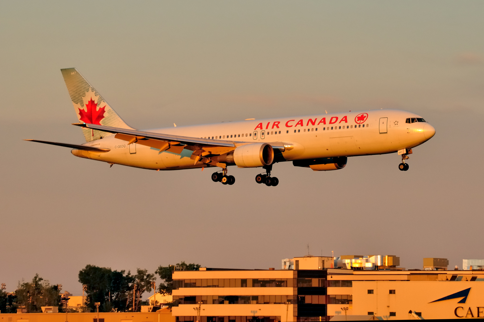 C-GEOQ (cn 30112) Boeing 767-375ER