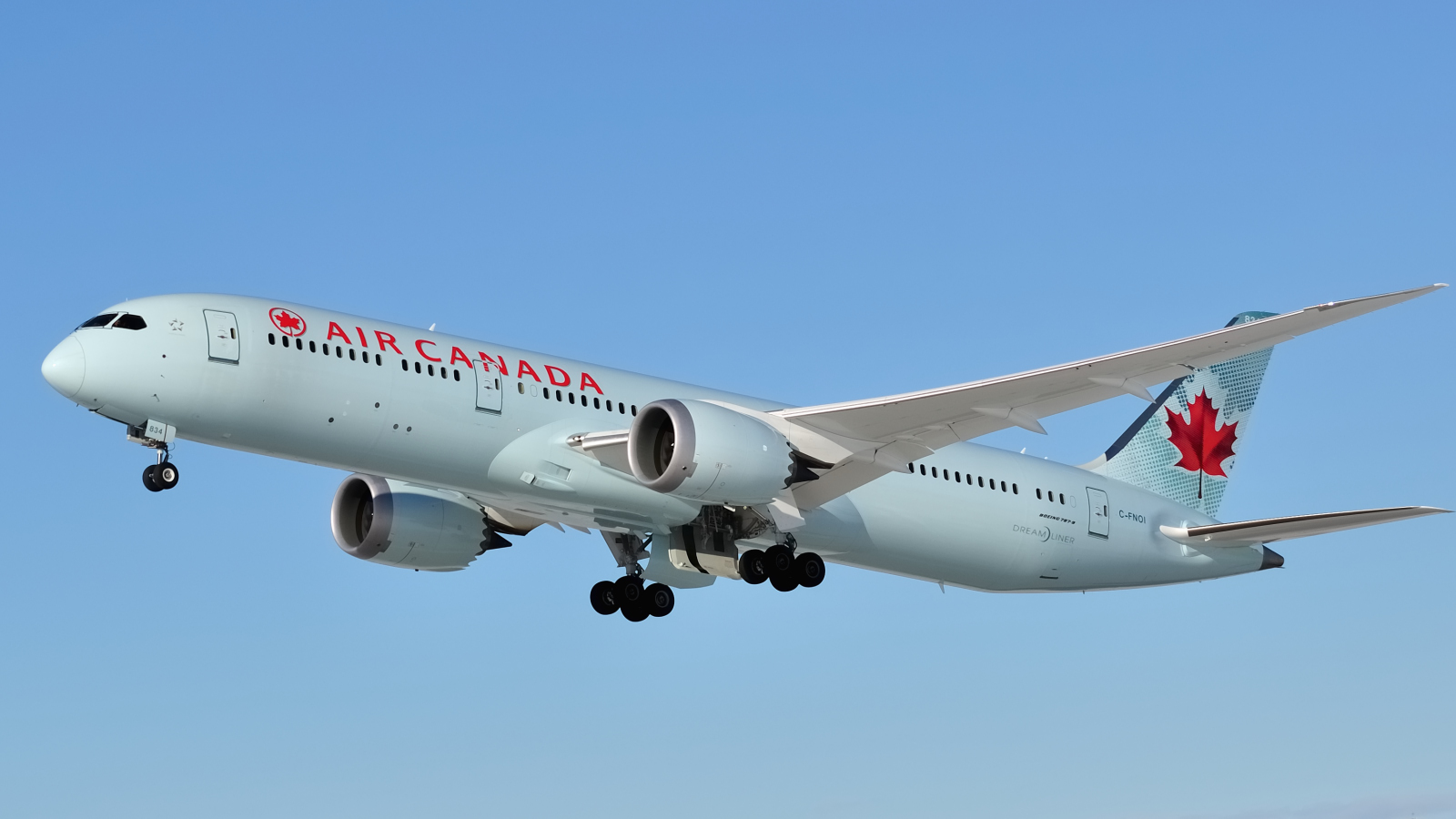 C-FNOI (cn 35268) Boeing 787-9