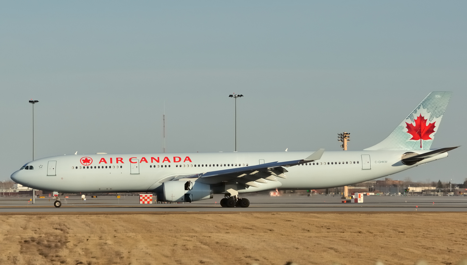 C-GHKW (408) 2001 Airbus A330-343