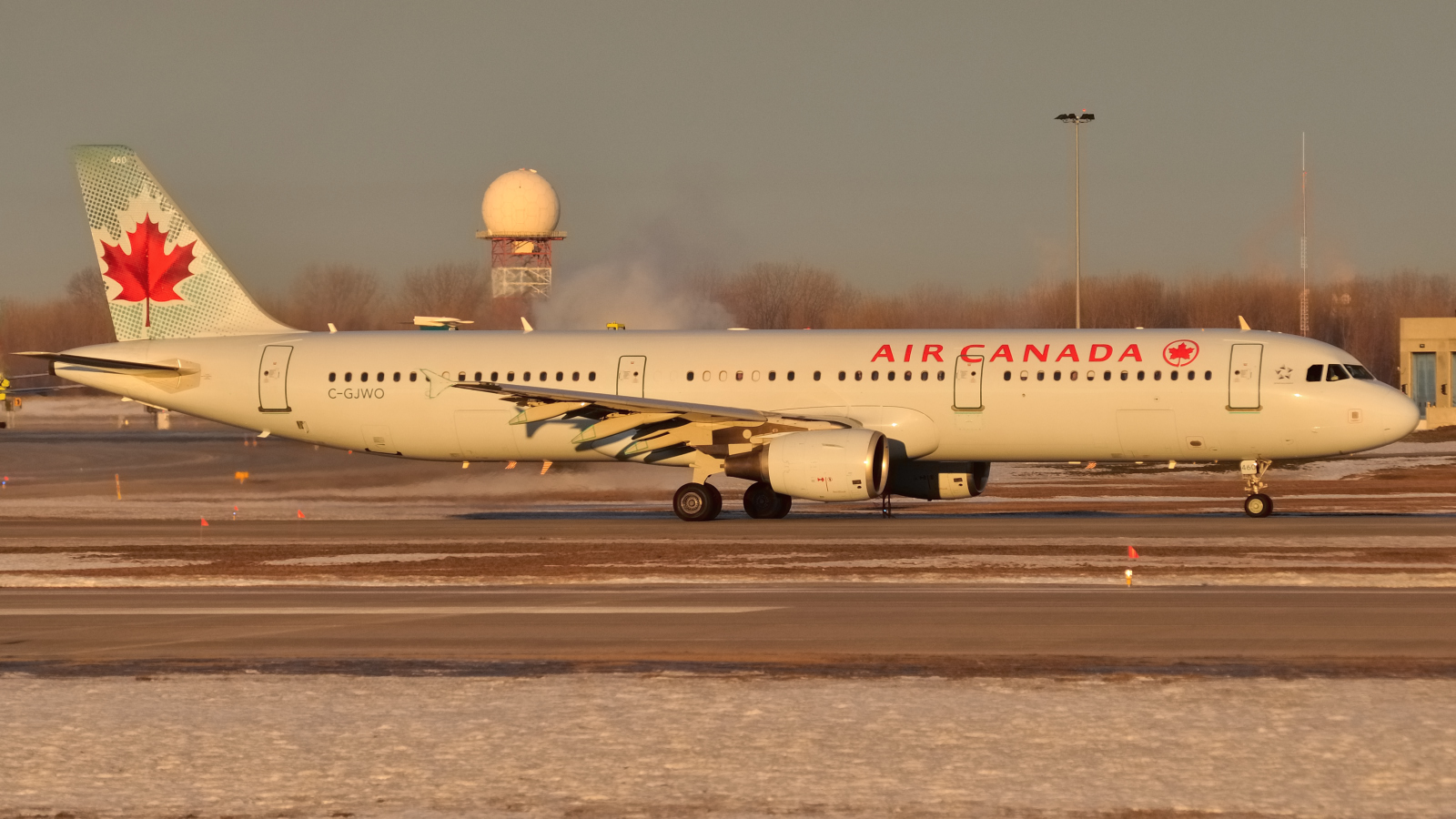C-GJWO (cn 1811) Airbus A321-211
