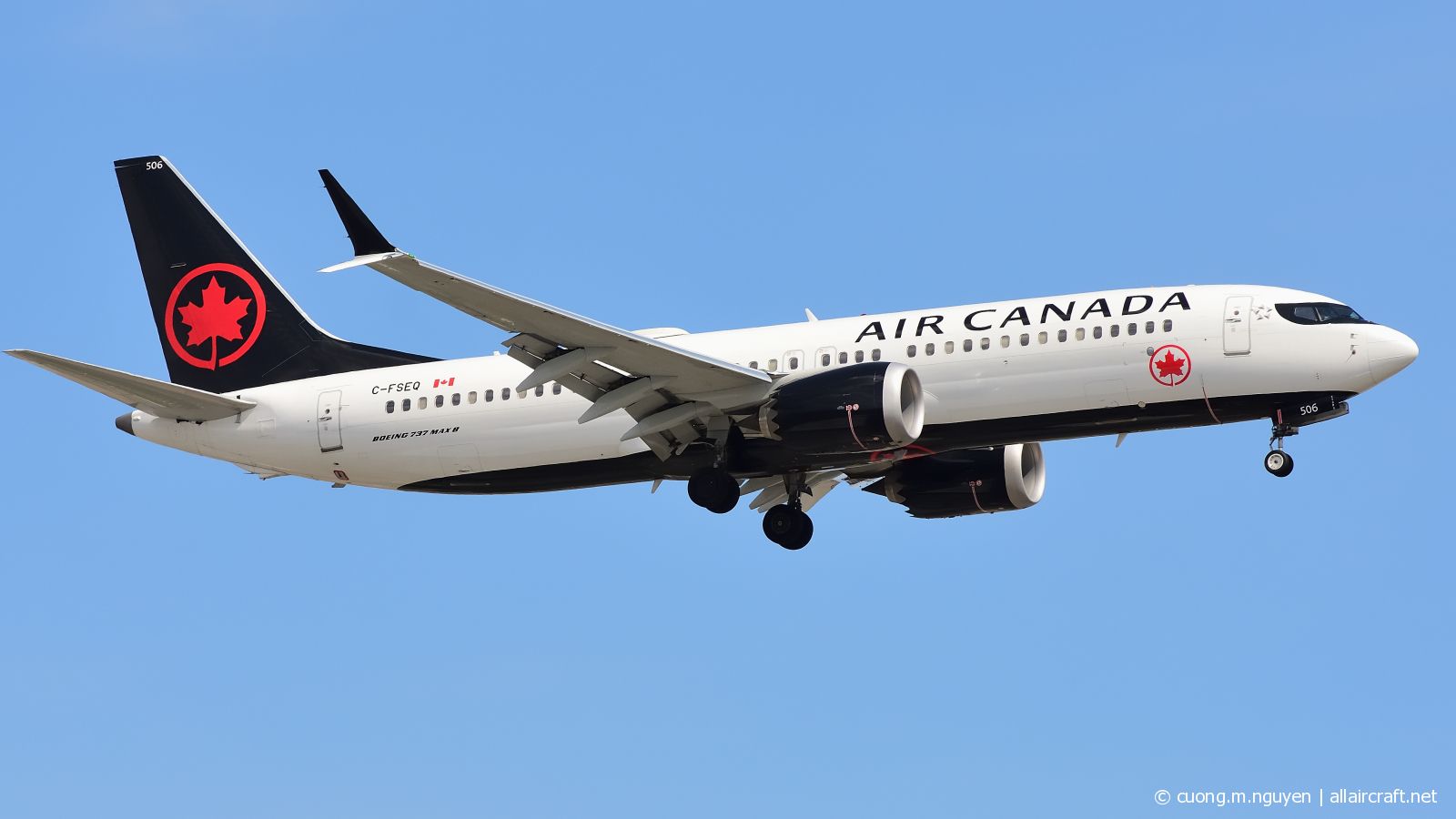 C-FSEQ (61211) 2018 Boeing 737-8 MAX