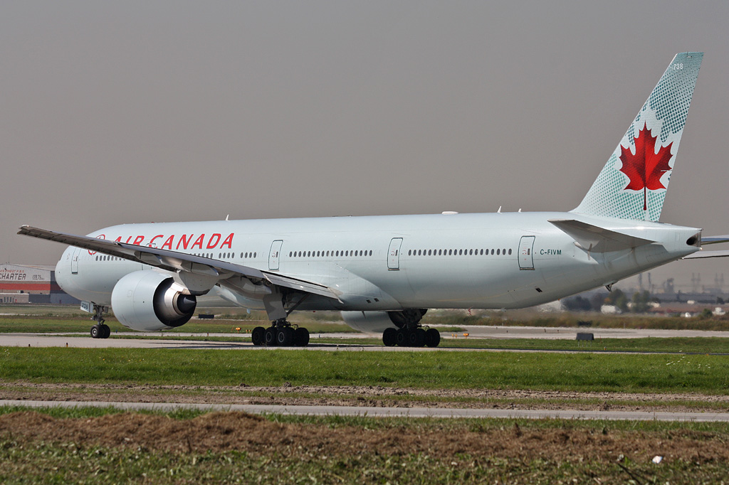 C-FIVM (35251) 2008 Boeing 777-333(ER)