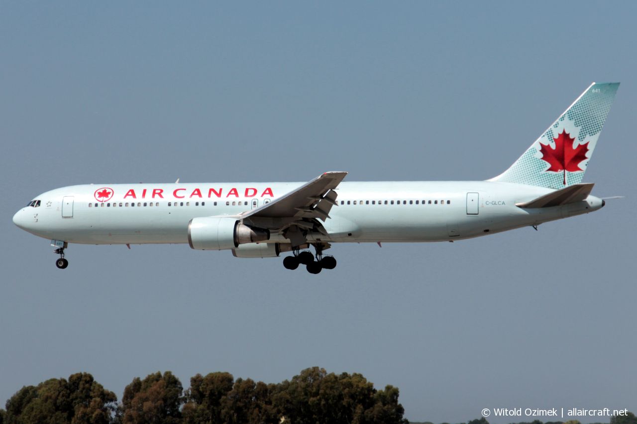 C-GLCA (cn 25120) Boeing 767-375ER