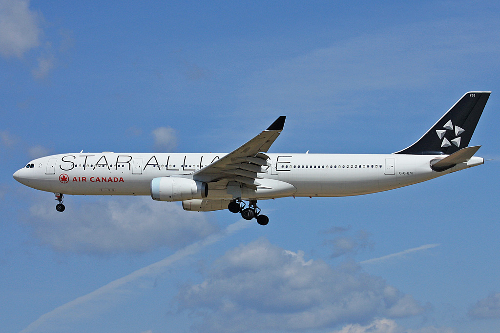 C-GHLM (419) 2001 Airbus A330-343