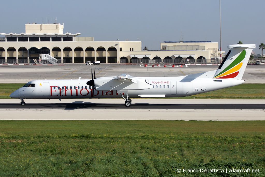 ET-ANY (4334) 2010 Bombardier Dash 8-Q402