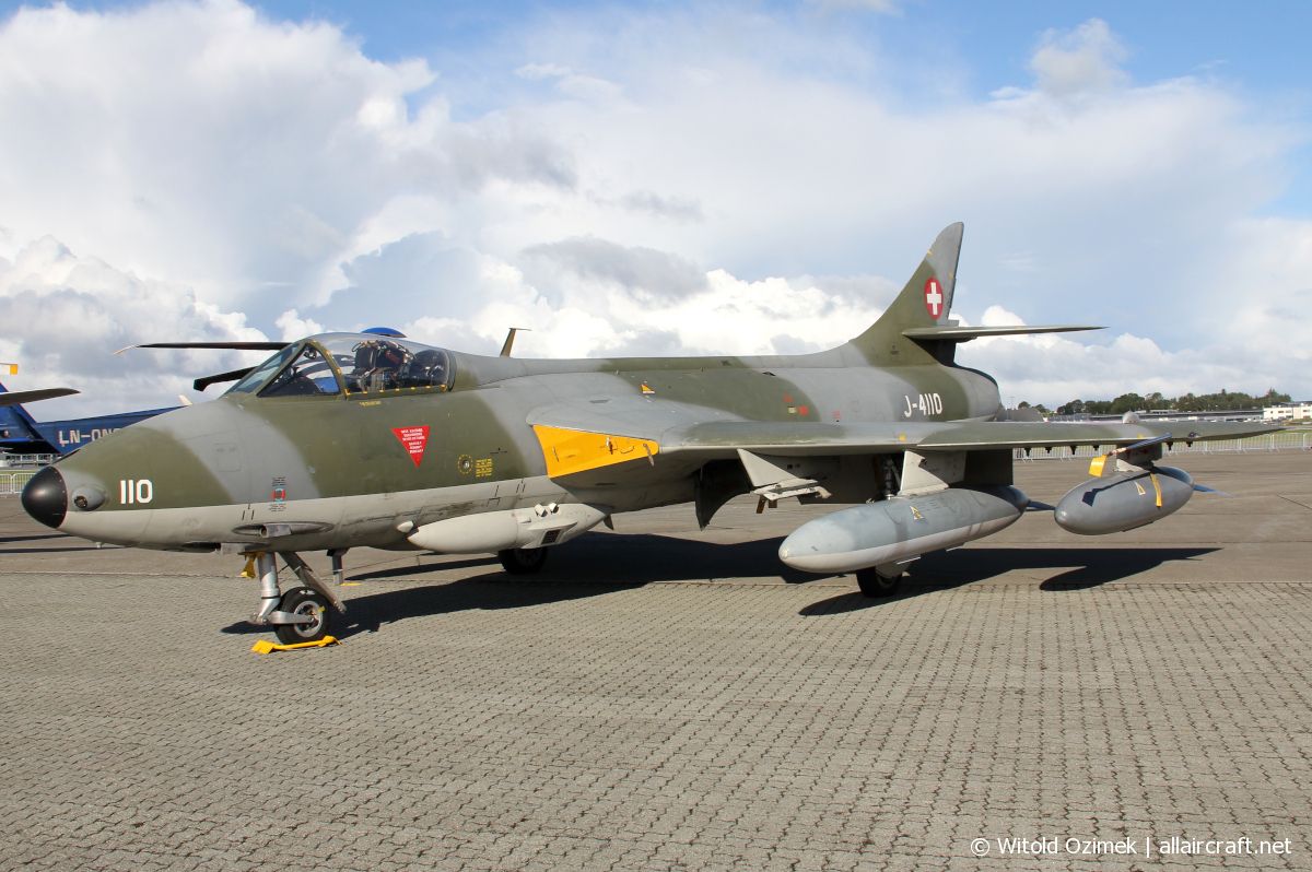 J-4110 (HABL-003079) 1972 Hawker Hunter F.58A
