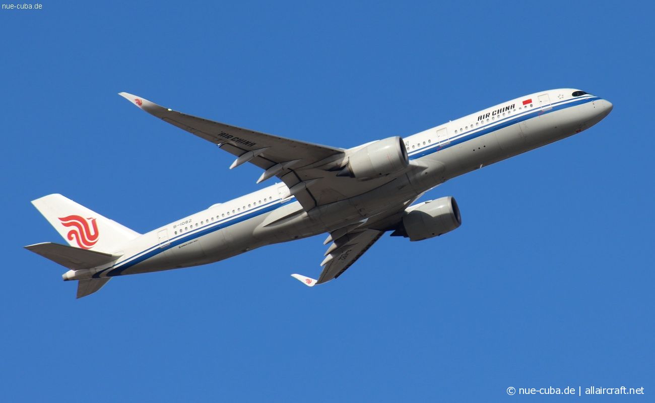 B-1082 (231) 2018 Airbus A350-941