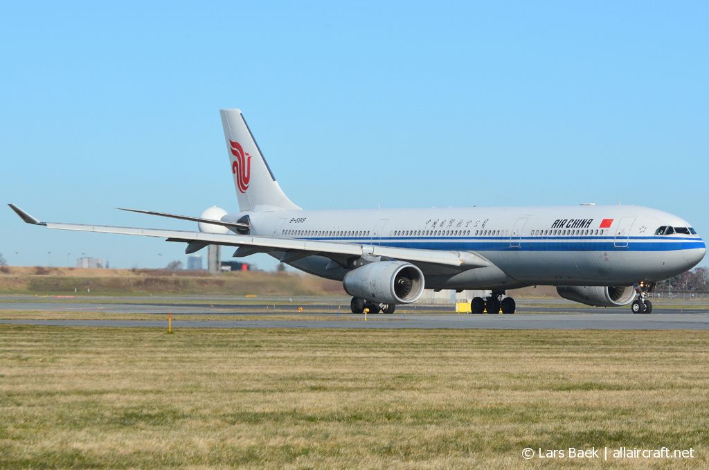 B-5919 (1413) 2013 Airbus A330-343