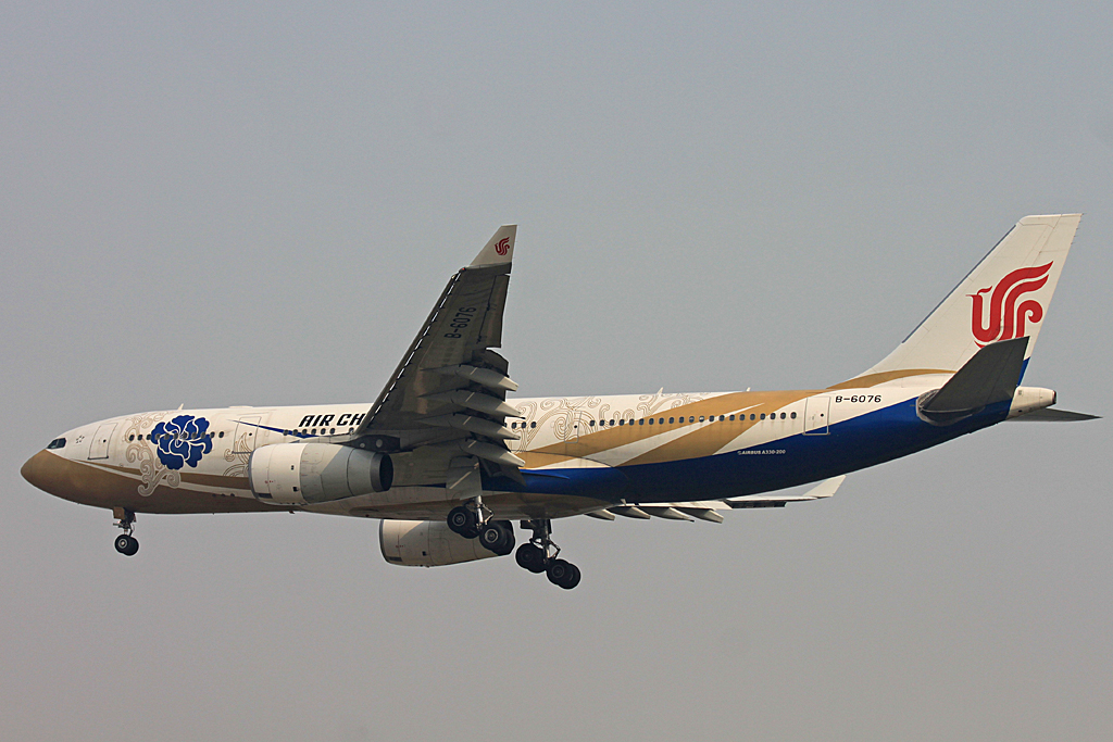 B-6076, (cn 797), Airbus A330-243