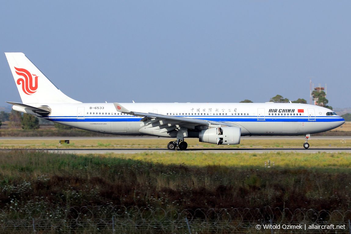 B-6533 (1237) 2011 Airbus A330-243