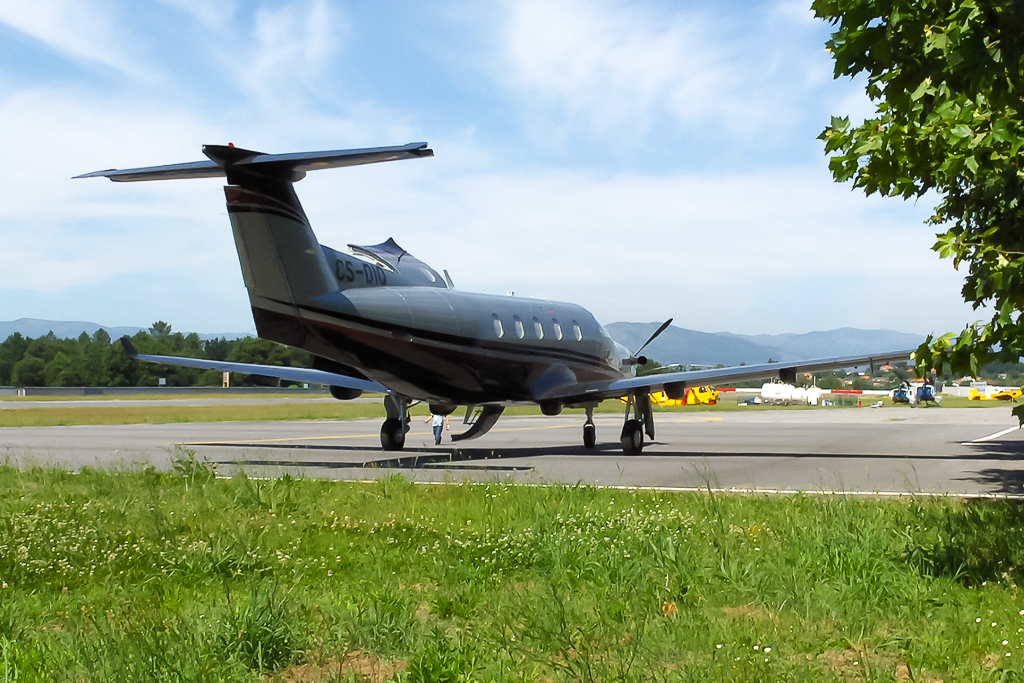 CS-DIQ (625) 2005 Pilatus PC-12 45