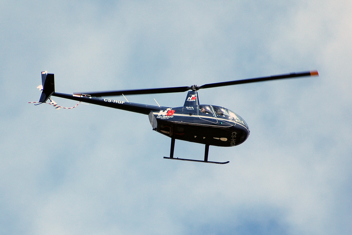 CS-HGF · Robinson R44 Raven II · (LIS / LPPT)