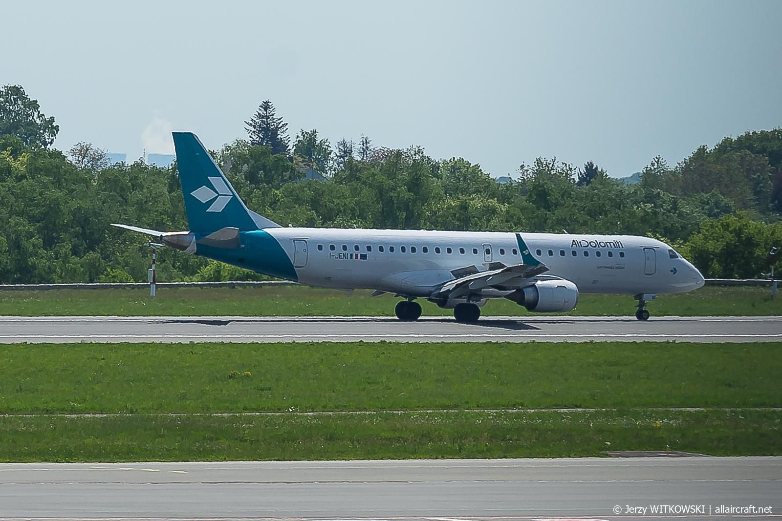 I-JENI (19000368) Embraer ERJ-190LR