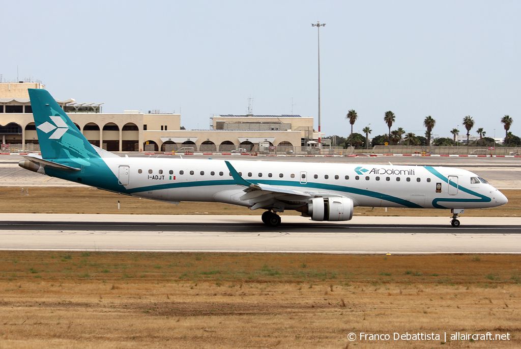 I-ADJT (19000606) 2013 Embraer 190-200LR