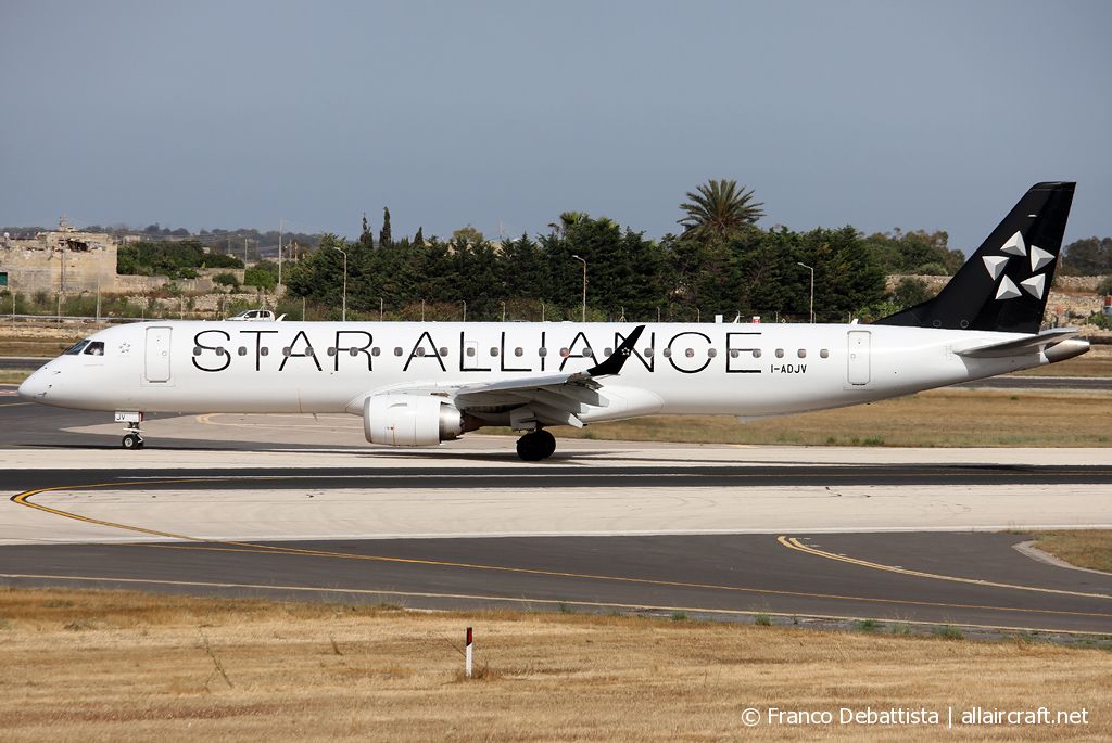 I-ADJV (19000308) 2009 Embraer 190-200LR